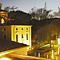 L'esterno di notte