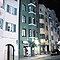 L'esterno di notte