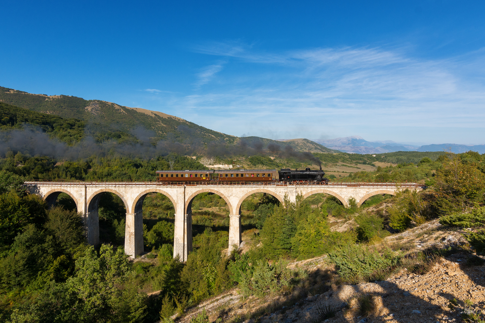 Transiberiana d'Italia: storia, tracciato e ricorrenze dello storico treno d'Abruzzo