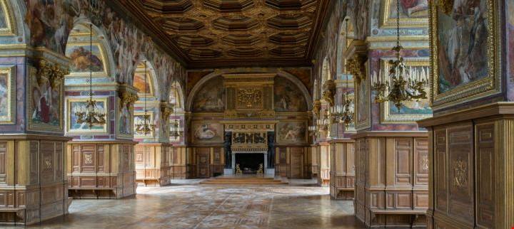 Fontainebleau Tour della Francia alla scoperta dei suoi castelli da fiaba