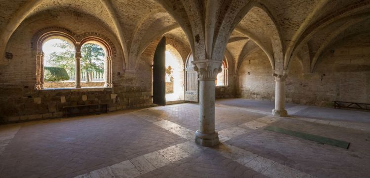 L'abbazia a cielo aperto d'Italia, tra spade nella roccia e leggende