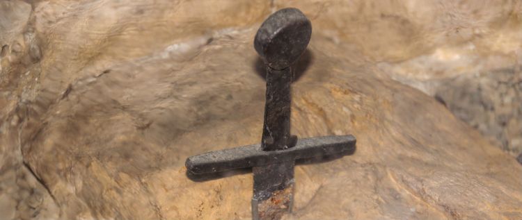 L'abbazia a cielo aperto d'Italia, tra spade nella roccia e leggende