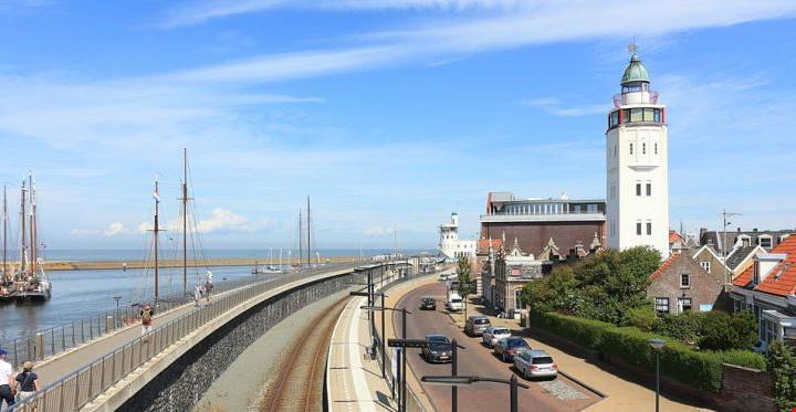 Harlingen In un faro o in una bolla, per un viaggio fuori dagli schemi