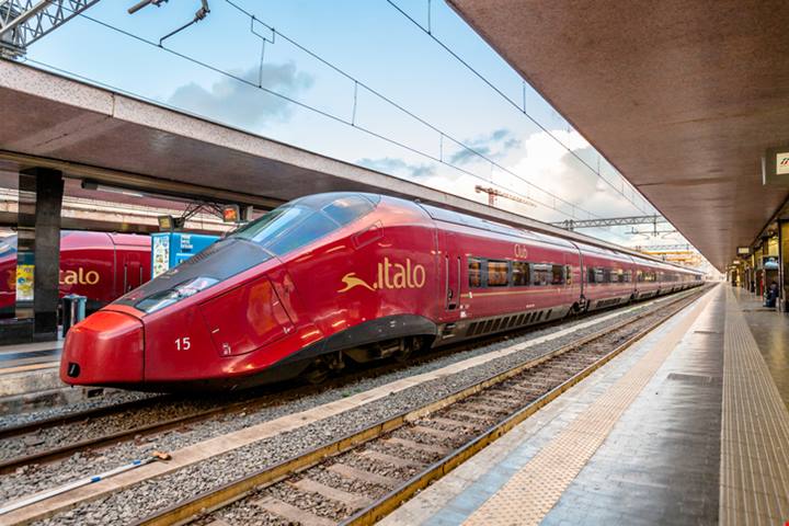 Nuove rotte e sconti: le offerte di Italo per viaggiare in treno a novembre