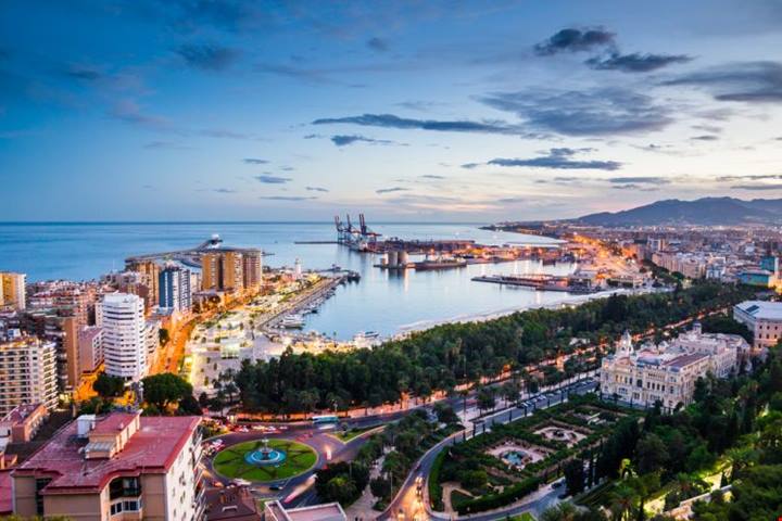 Malaga Viaggi in coppia: dove andare e come organizzarsi per un viaggio d'amore