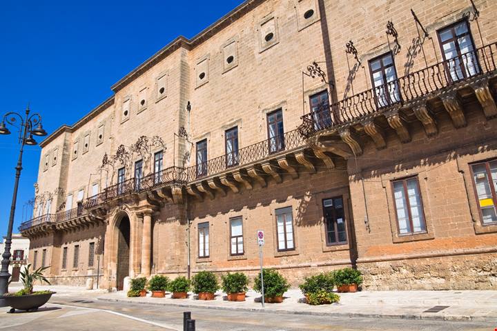 Manduria Il giro d'Italia in 10 vini: i borghi del vino