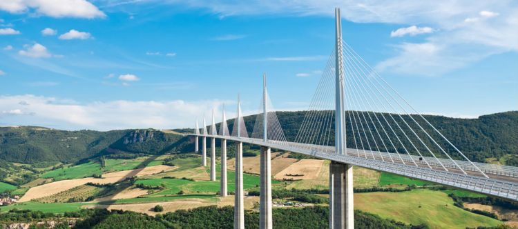 Viaggi da brivido alla scoperta dei ponti più alti del mondo