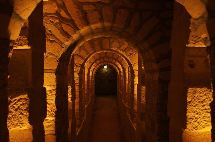 Le Catacombe di Parigi: alla scoperta della città sotterranea