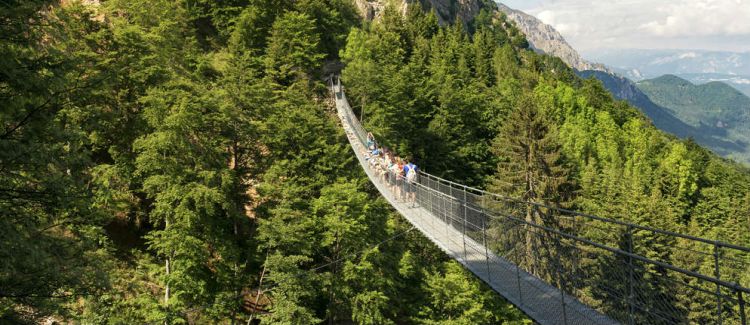Ponti mozzafiato, dove sembra di camminare sospesi nel vuoto