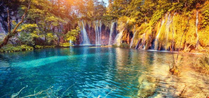 Plitvice Viaggi ecosostenibili, le migliori mete green in Italia e in Europa