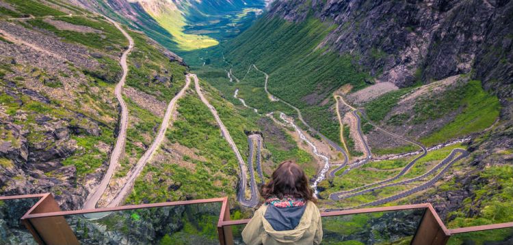 Viaggi on the road, sono loro le strade più emozionanti in Europa