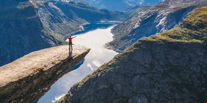 Trolltunga Sono loro i panorami da vedere almeno una volta nella vita