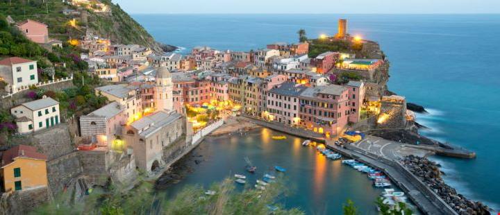 Vernazza Viaggi di coppia, ecco quali sono le mete romantiche in Italia