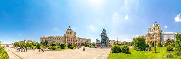 Vienna2 Le 'città della felicità', in viaggio attraverso i posti che vi faranno sorridere
