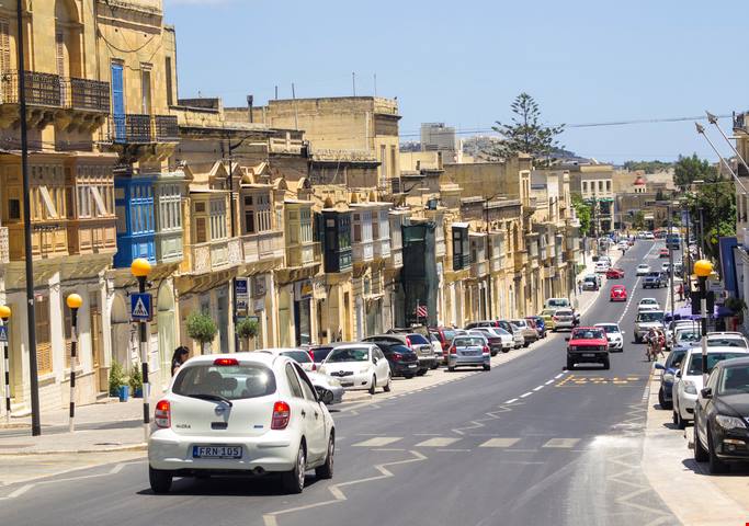 Come muoversi a Malta: tutti i consigli utili per esplorare al meglio l'isola