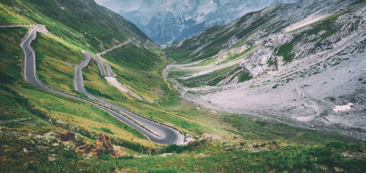 Viaggi on the road, sono loro le strade più emozionanti in Europa
