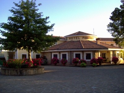 hotel paradiso