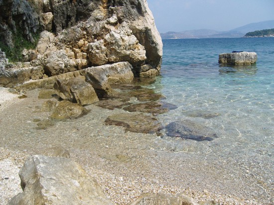 Photo una spiaggia a corfu corfu in Corfu - Pictures and Images of Corfu 