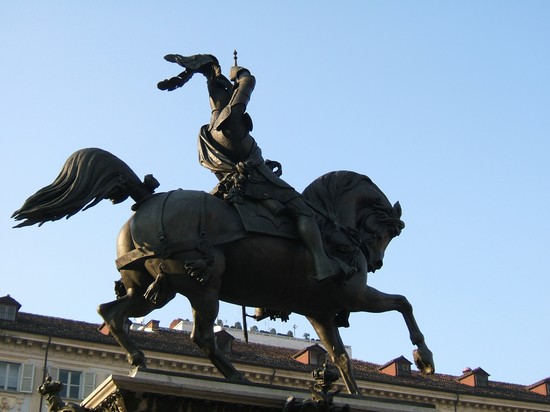 Photo monumento equestre torino in Turin - Pictures and Images of Turin 