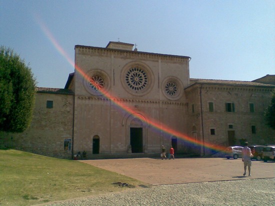 Photo chiesa di san pietro assisi in Assisi - Pictures and Images of Assisi 