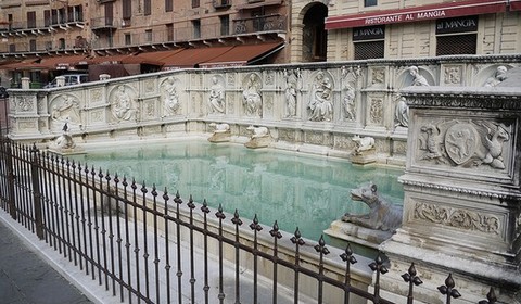 GAIA FOUNTAIN – SIENA 480x280 photos 54440 siena fonte gaia in piazza del campo GAIA FOUNTAIN – SIENA