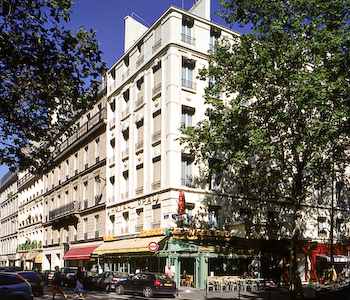 La via dell'hotel