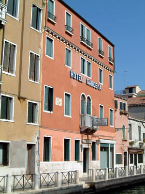 Esterno