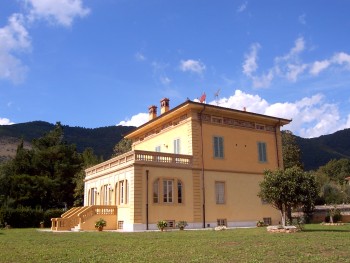 Esterno