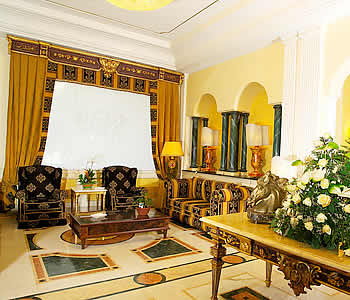 L'atrio dell'hotel