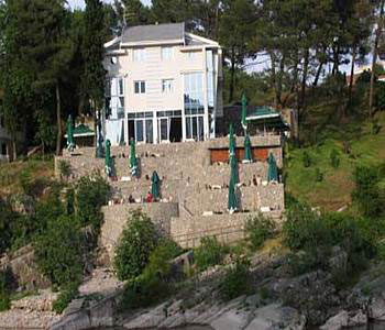 Esterno