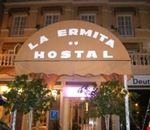 Hostal - L'esterno Hostal - L'esterno