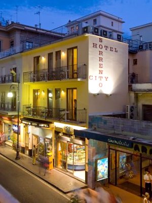 L'esterno di notte