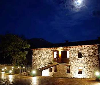 L'esterno di notte