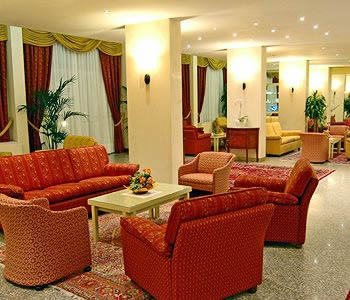 L'atrio dell'hotel