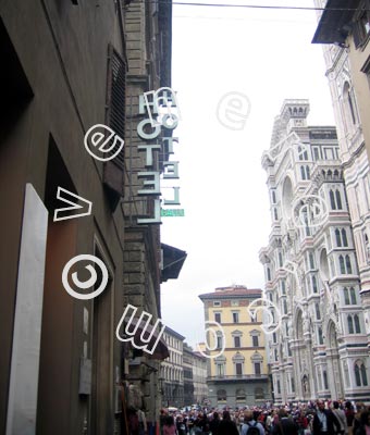 La via dell'hotel