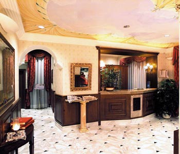 L'atrio dell'hotel