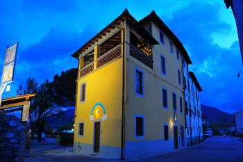 Esterno