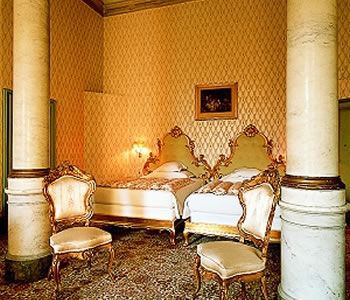 Senior Suite
