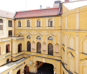 Esterno
