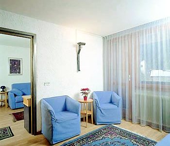 Camera doppia con salotto
