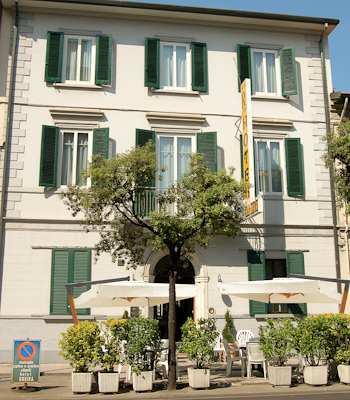 La facciata