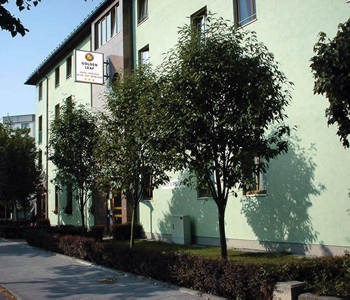 La via dell'hotel