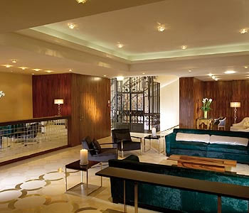 L'atrio dell'hotel