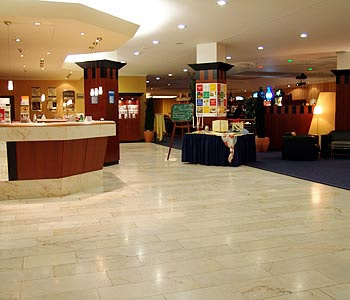 L'atrio dell'hotel