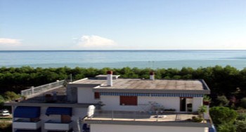 Esterno