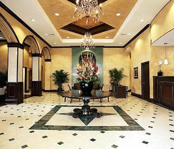 L'atrio dell'hotel