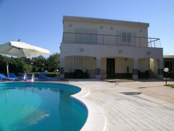 Esterno