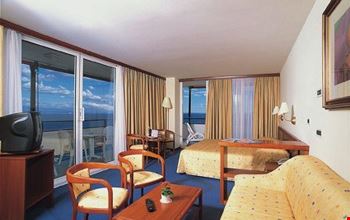 Suite Suite