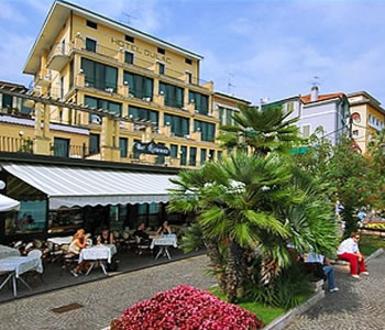 La via dell'hotel