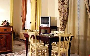 Suite Suite